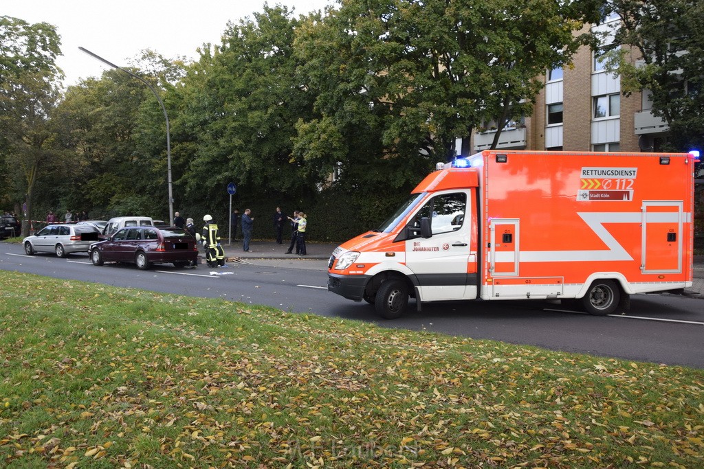 VU Koeln Buchheim Frankfurterstr Beuthenerstr P043.JPG - Miklos Laubert